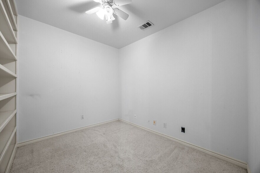More Photos Of 12900 FM 121, Van Alstyne Lodge Meeting Hall For Sale