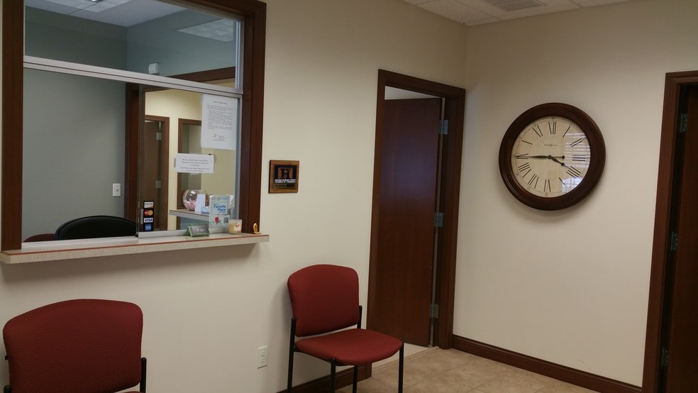 More Photos Of 613 W Lincoln Rd, Kokomo Medical For Sale