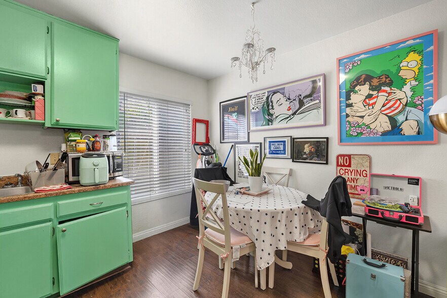 More Photos Of 2516 Elsinore St, Los Angeles Multifamily For Sale