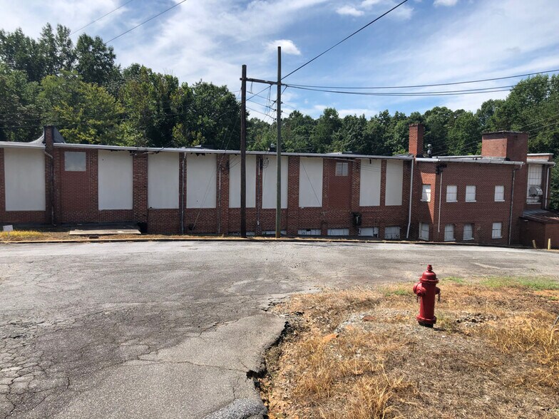 More Photos Of 409 Morgan St, Valdese Distribution For Sale