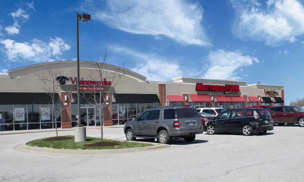 More Photos Of 5220 Frederica St, Owensboro Freestanding For Sale