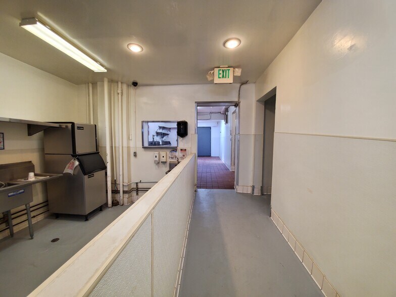 More Photos Of 3414 W Washington Blvd, Los Angeles Storefront Retail Residential For Sale
