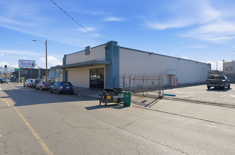 More Photos Of 6537 Foothill Blvd, Oakland Office For Lease