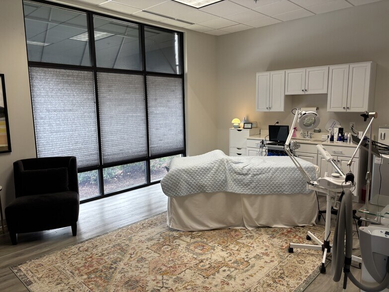 More Photos Of 301 Kildaire Rd, Chapel Hill Medical For Sale