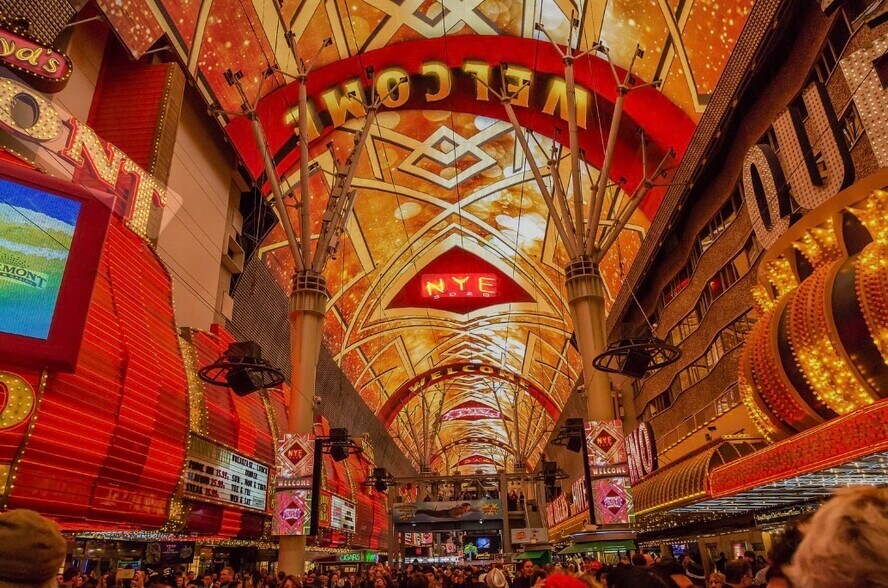 More Photos Of 310 Fremont St, Las Vegas Storefront For Lease
