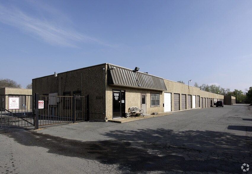 Primary Photo Of 5301 Mcclanahan Dr, North Little Rock Self Storage For Sale