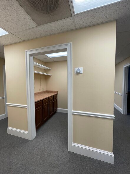 More Photos Of 6298 Baker Ct, Norcross Office For Lease