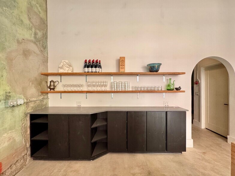 More Photos Of 78 Main St, Bisbee Restaurant For Sale