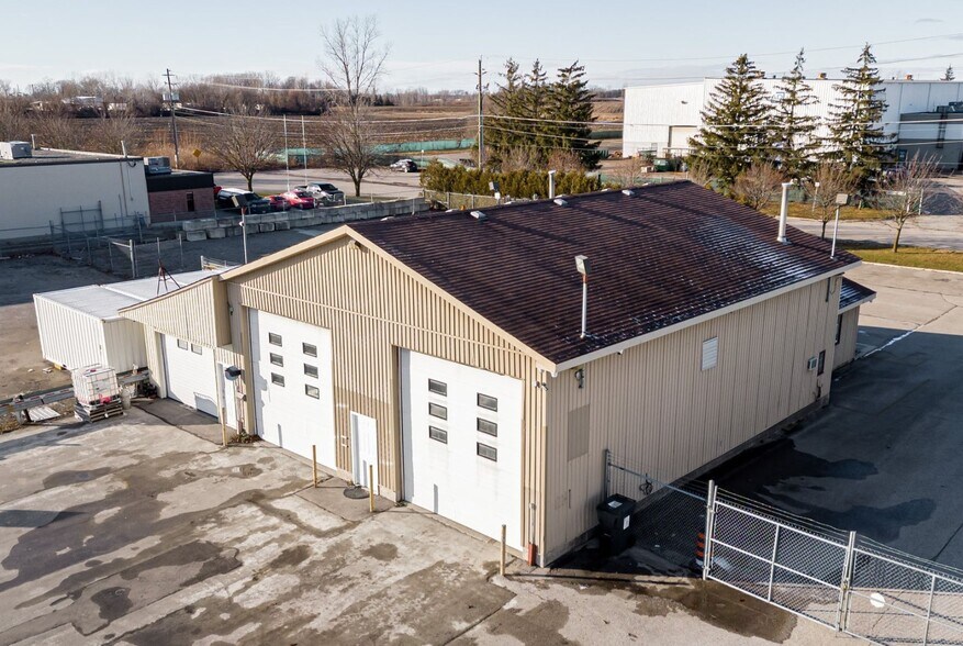 More Photos Of 2073 Piper Ln, London Warehouse For Sale