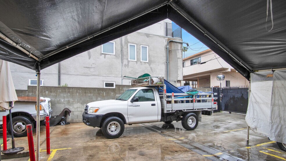 More Photos Of 644 N Serrano Ave, Los Angeles Apartments For Sale