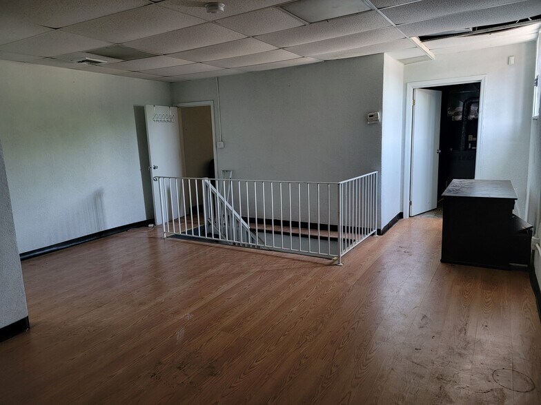 More Photos Of 199-201 N 12th St, Newark Warehouse For Sale