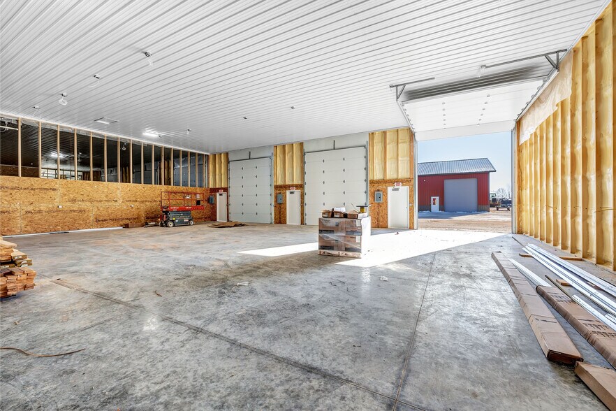 More Photos Of 5254 County Road R, Denmark Service For Lease