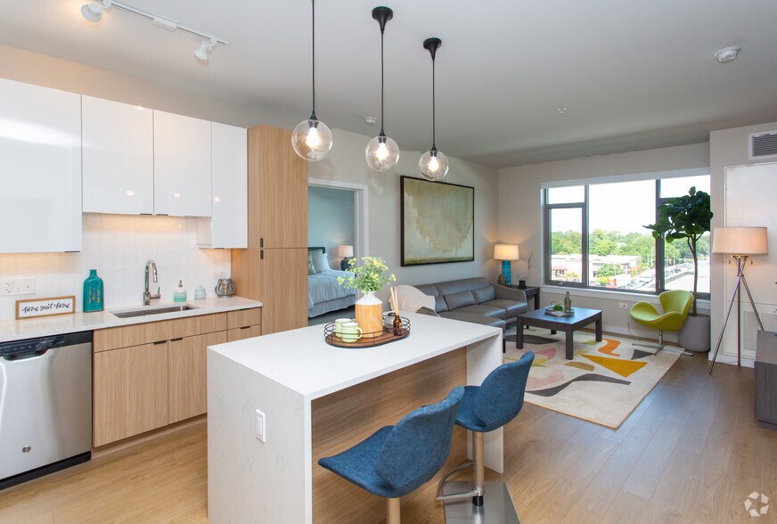 More Photos Of 1133 South Blvd, Oak Park Apartments For Lease