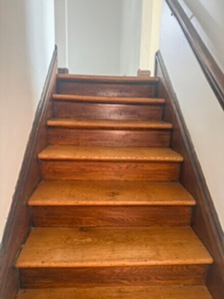 More Photos Of 51 Clark Pl, Columbus Multifamily For Sale