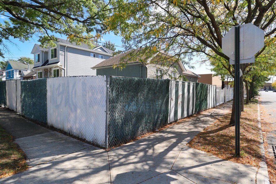 More Photos Of 472 Netherland Ave, Staten Island Healthcare For Sale