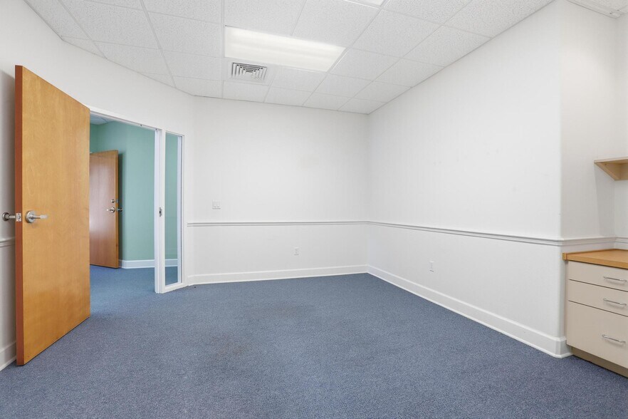 More Photos Of 344 S Woodland Blvd, Deland Office For Sale