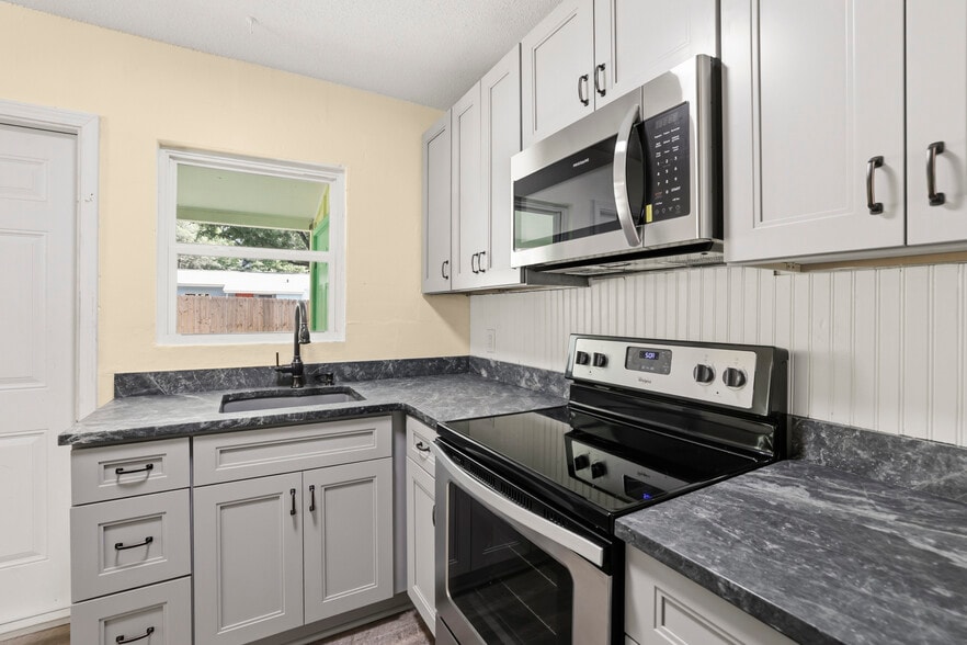 More Photos Of , Tallahassee Multifamily For Sale