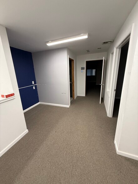 More Photos Of 130 Lenox Ave, Stamford Warehouse For Lease