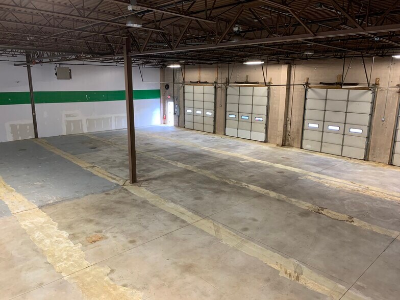 More Photos Of 113 Robbins Rd, Downingtown Light Manufacturing For Lease