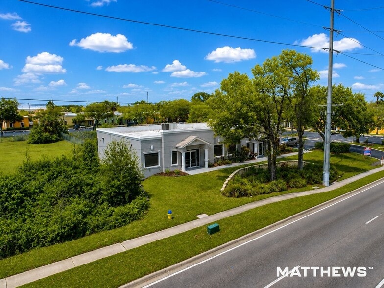 More Photos Of 3226 N Falkenburg Rd, Tampa Office For Sale