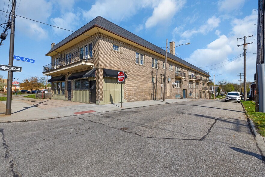 Primary Photo Of 8702 Detroit Ave, Cleveland Apartments For Sale