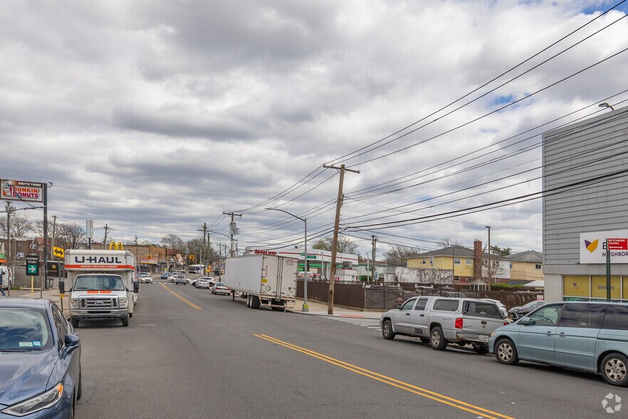 More Photos Of 206-20 Linden Blvd, Cambria Heights Medical For Sale