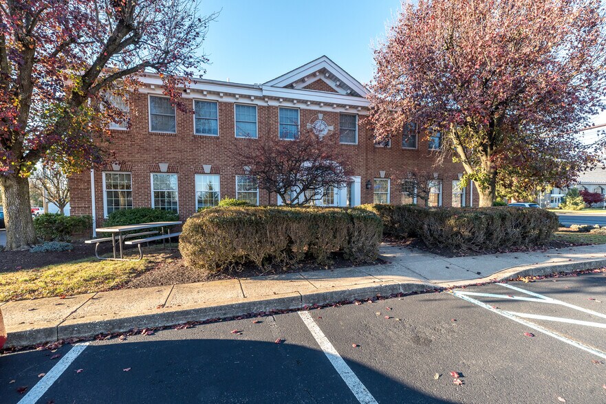 More Photos Of 600 E Main St, Lansdale Office Residential For Sale