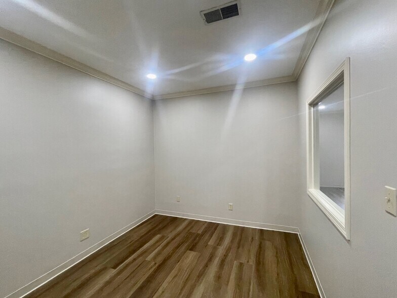 More Photos Of 121 Stonebridge Blvd, Jackson Office For Lease