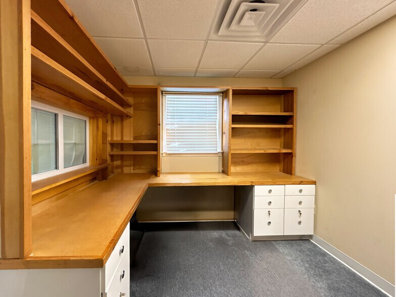 More Photos Of , Gaithersburg Office For Sale