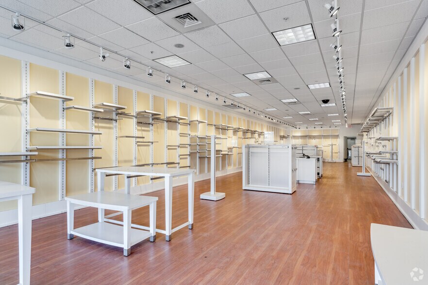 More Photos Of 6245-6425 N Old 27, Fremont Unknown For Lease