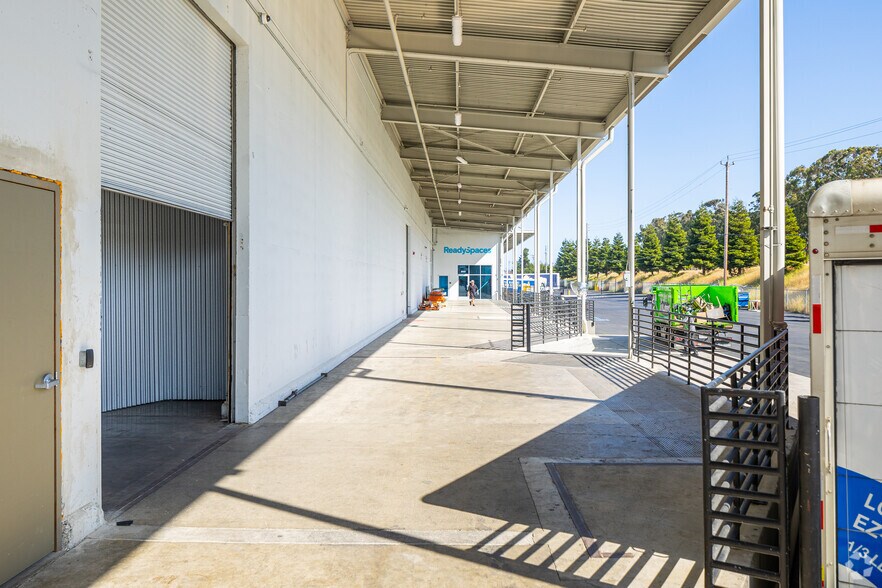 More Photos Of 245 S Spruce Ave, South San Francisco Distribution For Lease