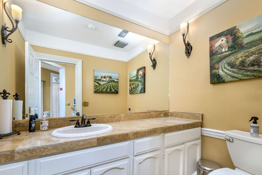 More Photos Of 565 Brunswick Rd, Grass Valley Office For Sale