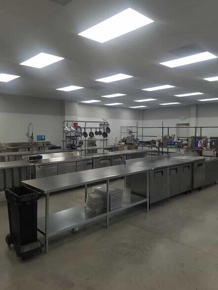More Photos Of 4621 Austin Bluffs Pky, Colorado Springs Warehouse For Sale