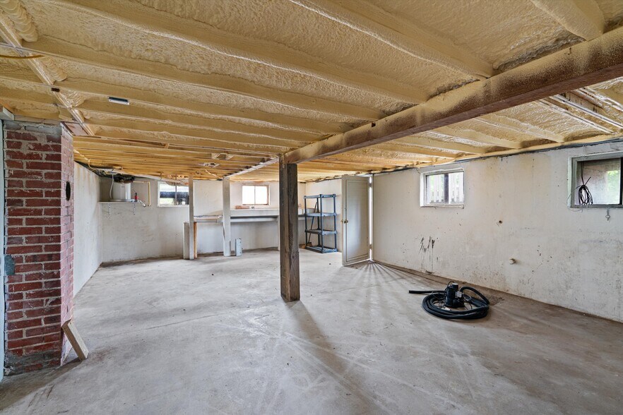 More Photos Of 2023 Main St, Liberty Hill Office For Sale
