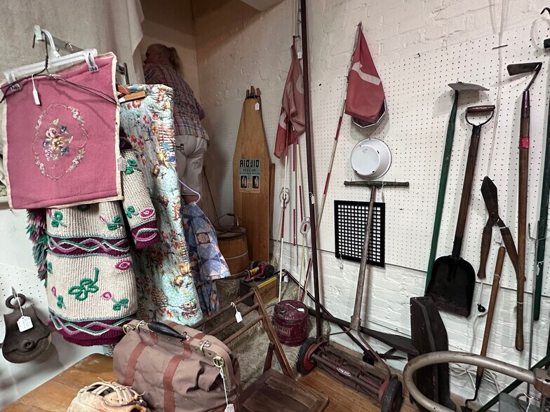 More Photos Of 123 S Union St, Traverse City Freestanding For Sale