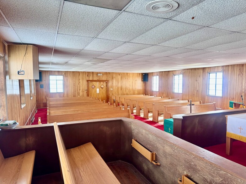 More Photos Of 105 Smith St, Beckley Religious Facility For Sale
