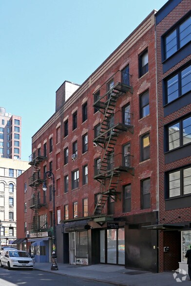 More Photos Of 154-158 Ludlow St, New York Office For Lease