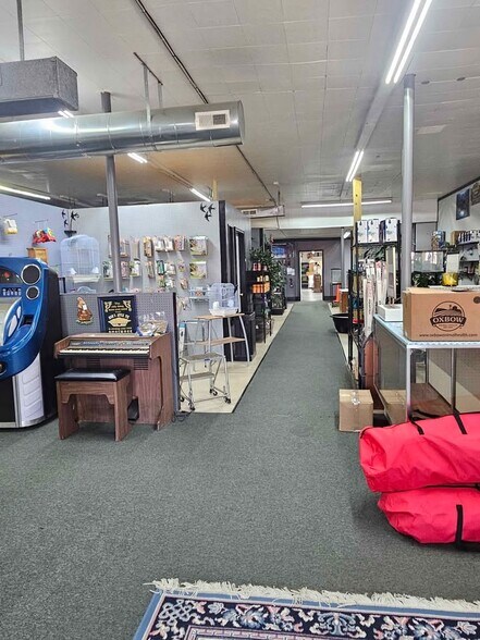 More Photos Of 3515 Main St, Exmore Storefront Retail Office For Sale