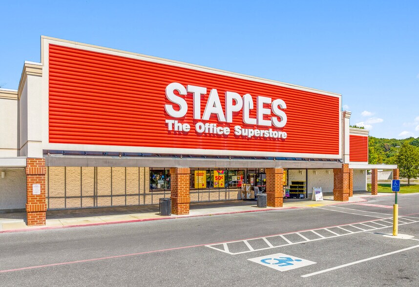More Photos Of 103-850 Statler Blvd, Staunton Unknown For Lease
