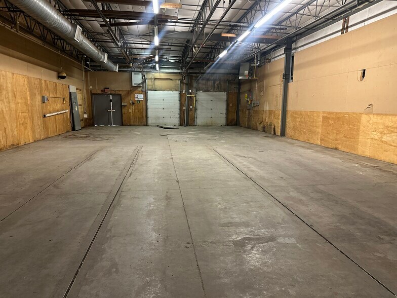 More Photos Of 124 Winchester Dr, West Point General Retail For Sale
