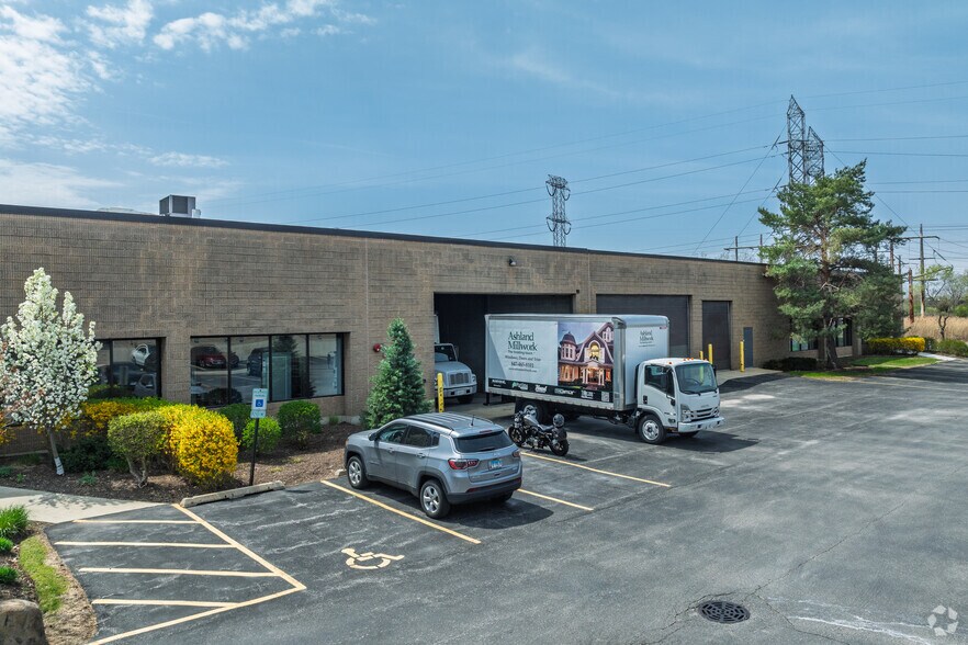 More Photos Of 1-5 Messner Dr, Wheeling Warehouse For Lease