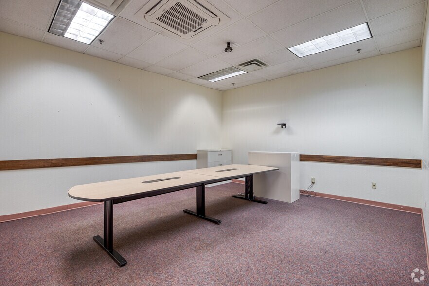 More Photos Of 4501 Roy J Smith Dr, Killeen Office For Lease