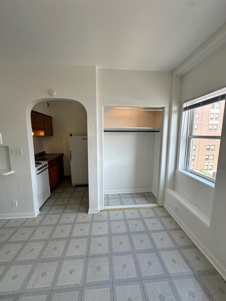More Photos Of 24-26 S Galena Ave, Freeport Apartments For Sale