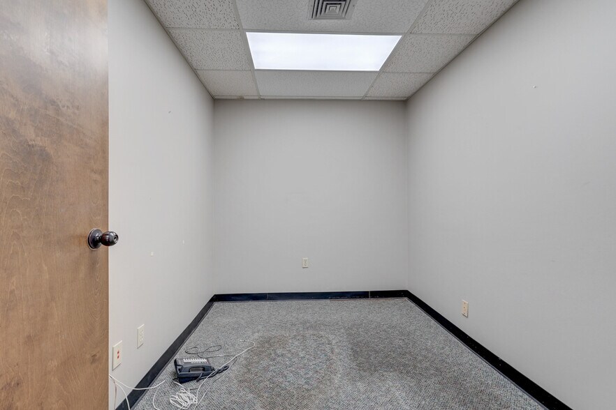 More Photos Of 3100 S Elm Pl, Broken Arrow Medical For Lease