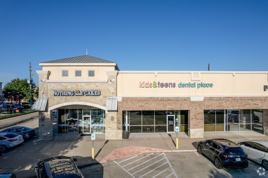 More Photos Of Shadow Creek Pkwy & Hwy 2, Pearland Unknown For Lease