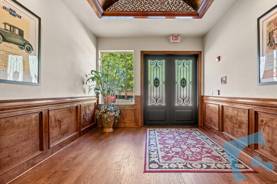 More Photos Of 23 Mission Ln, Colleyville Office For Sale