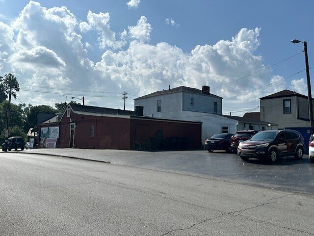 More Photos Of 3700 Taylor Blvd, Louisville Bar For Sale