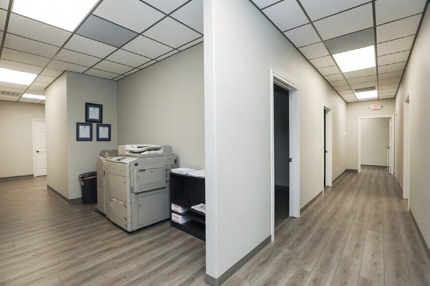 More Photos Of 30803 Old Washington Rd, Waller Manufacturing For Sale