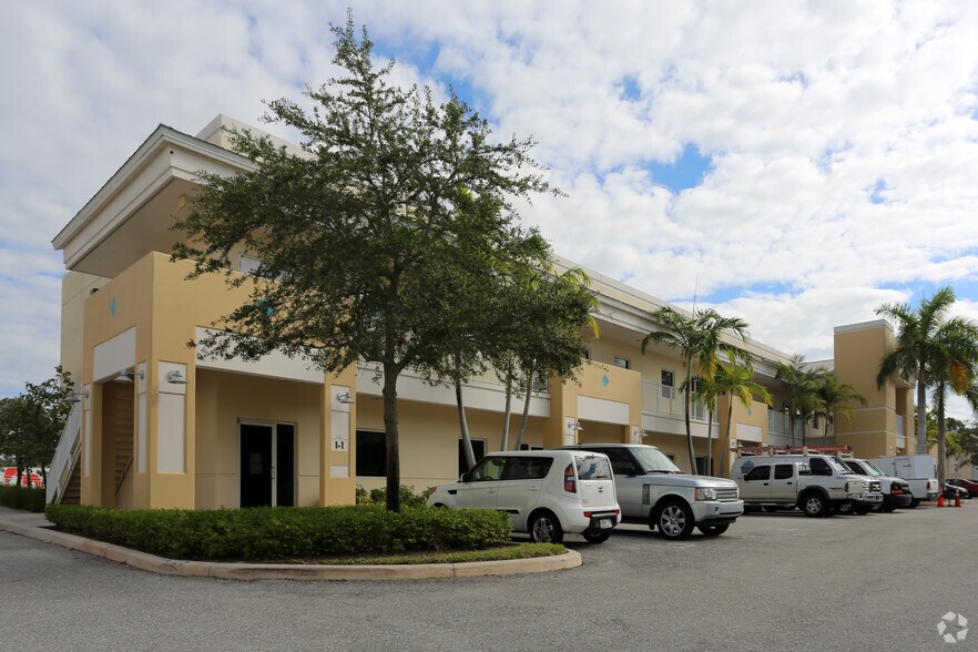 Primary Photo Of 2755 Vista Pky, West Palm Beach Coworking Space