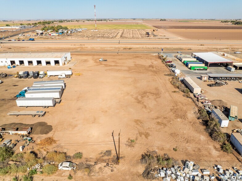 More Photos Of 397 E Evan Hewes Hwy, El Centro Auto Repair For Sale